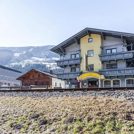 Brugger 4 Personen Apartment Kaltenbach