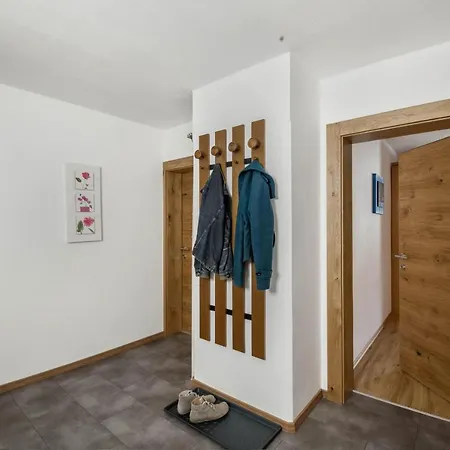 Brugger 4 Personen Apartment Kaltenbach
