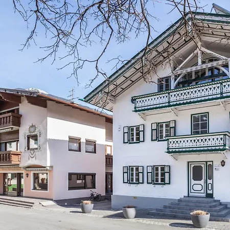 Brugger 4 Personen Apartman *