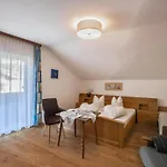Brugger 4 Personen Διαμέρισμα Kaltenbach